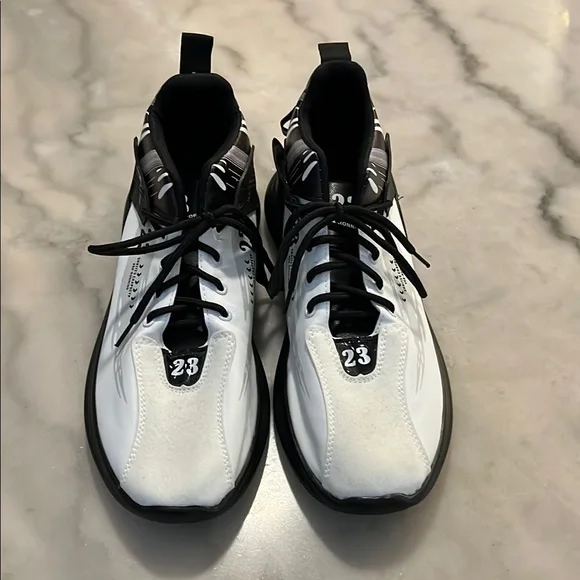 🎈Black and White Athletic Sneakers🎁Fill a Box for $20 Sale 📦 - Picture 4 of 8